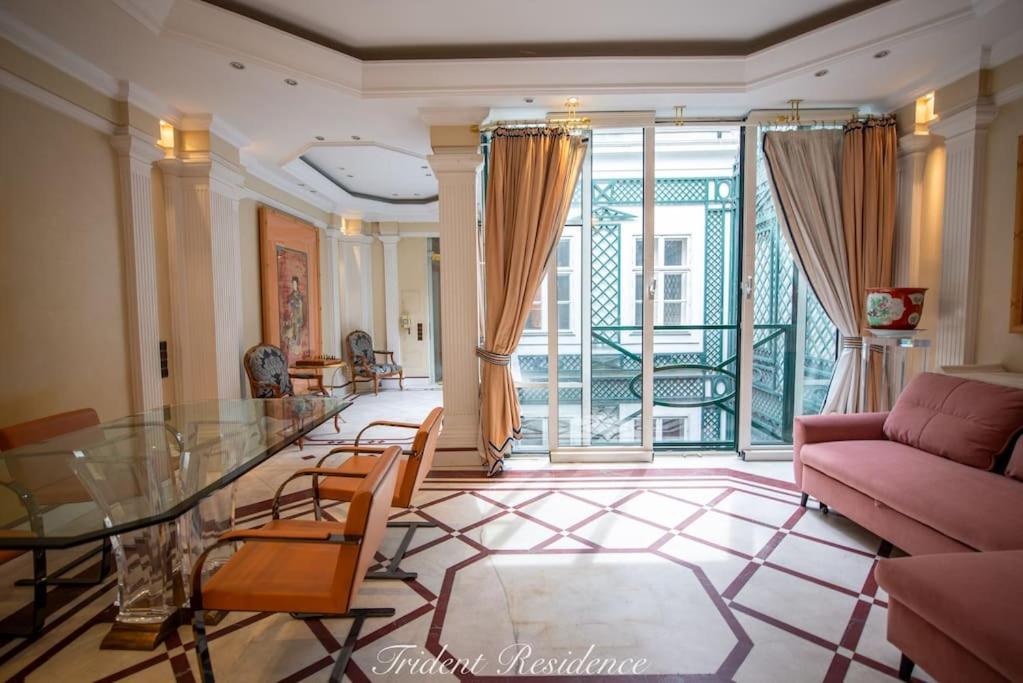 Zum Blauen Karpfen Apartment Vienna Exterior photo