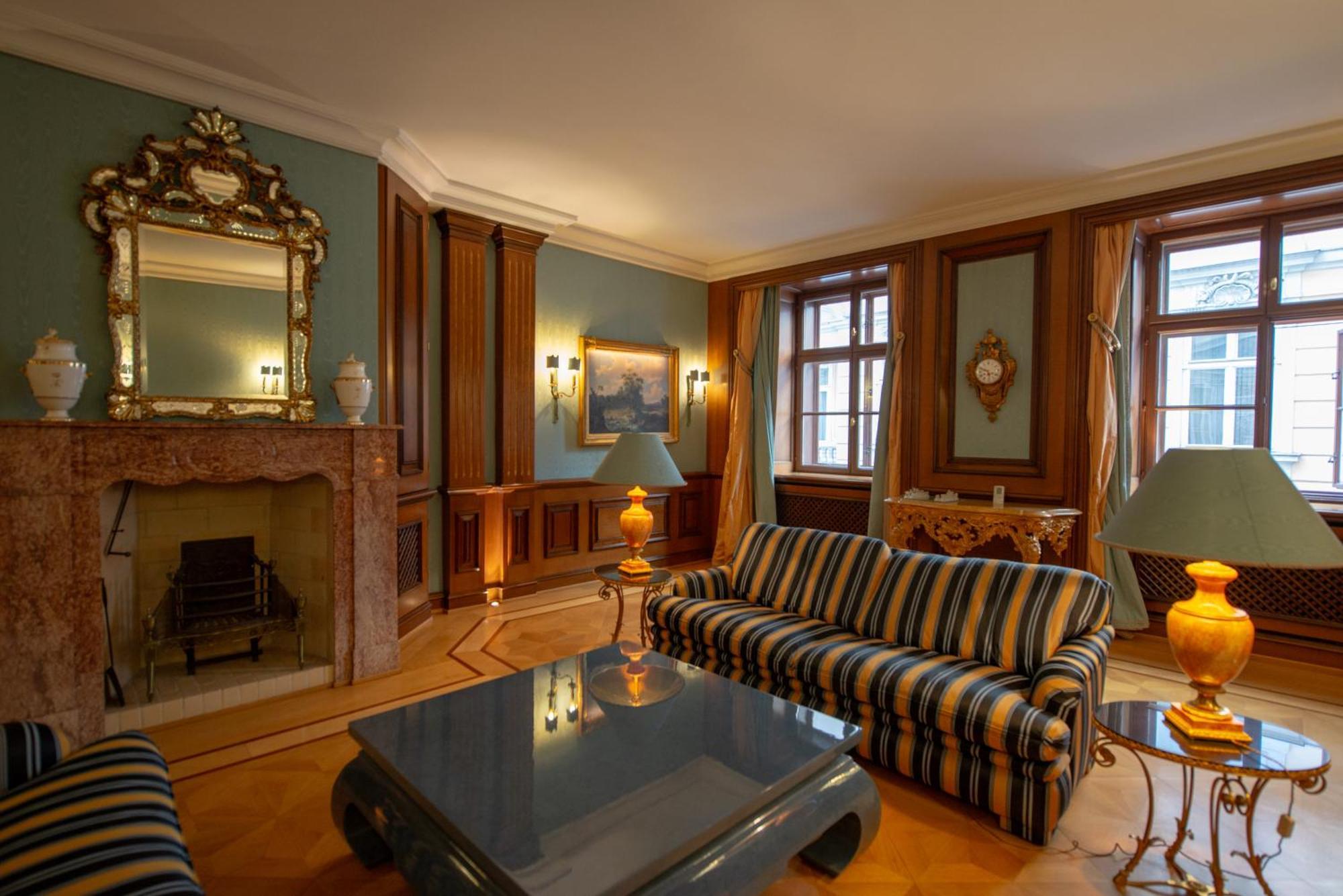 Zum Blauen Karpfen Apartment Vienna Exterior photo