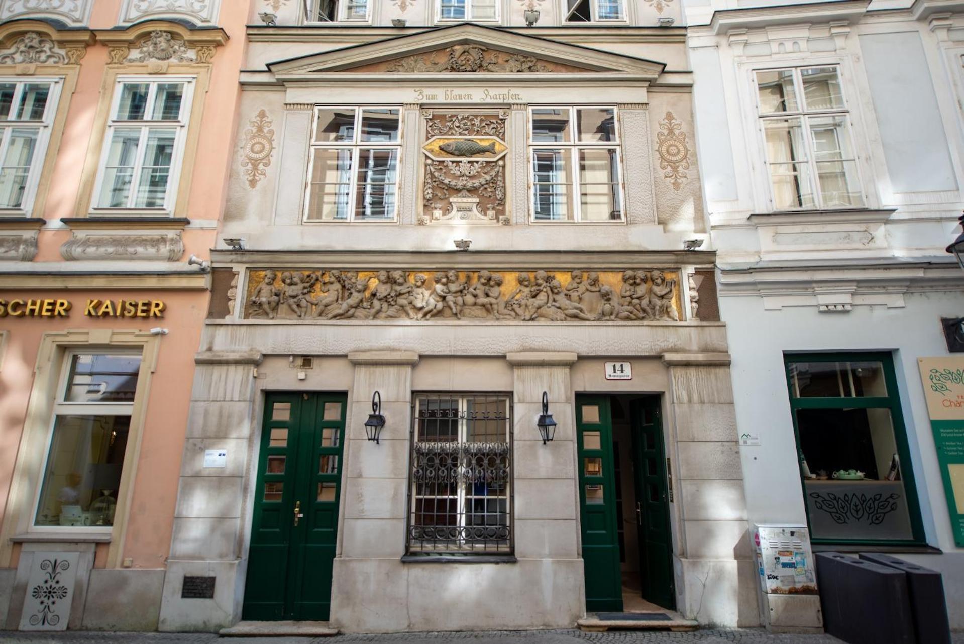 Zum Blauen Karpfen Apartment Vienna Exterior photo