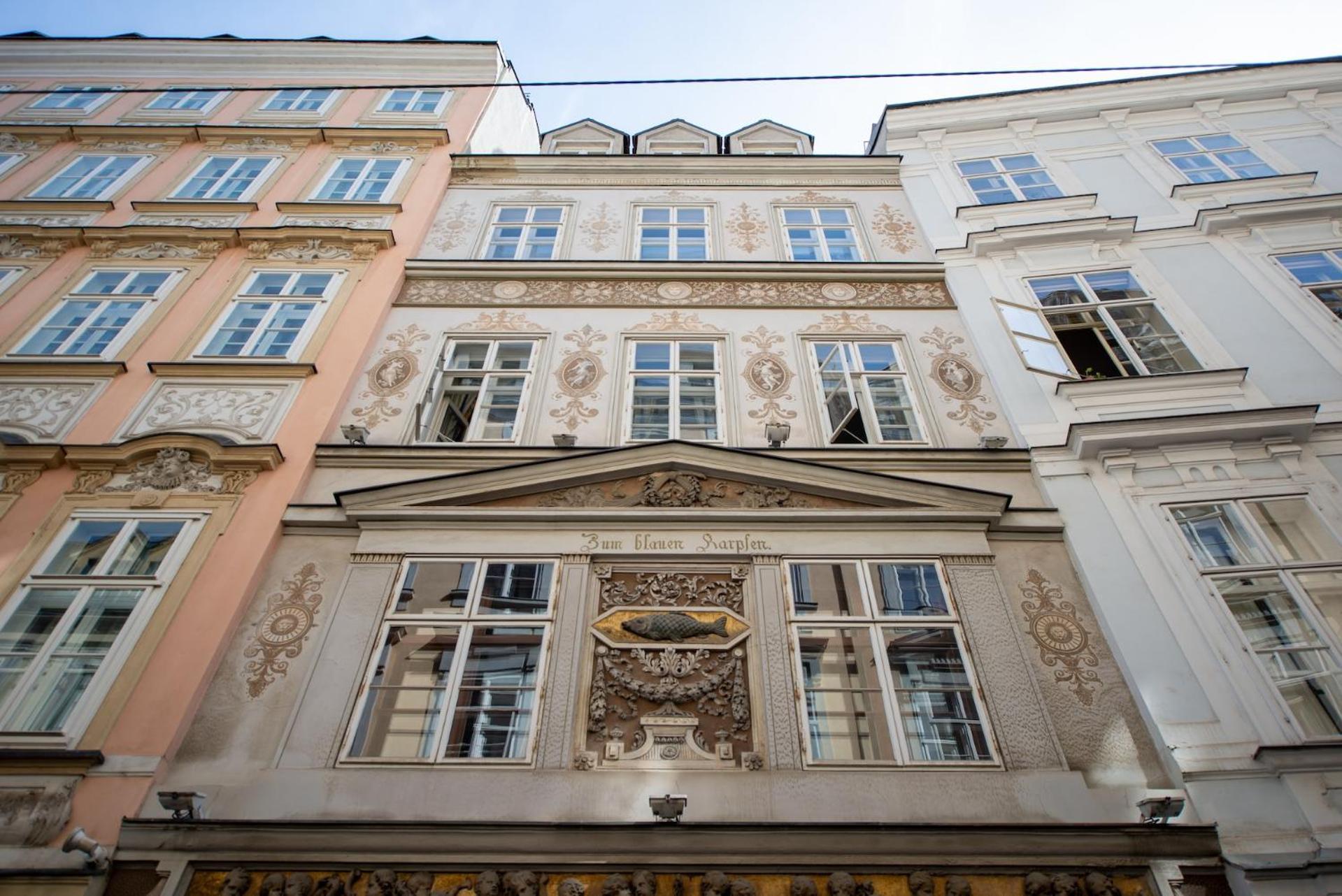 Zum Blauen Karpfen Apartment Vienna Exterior photo